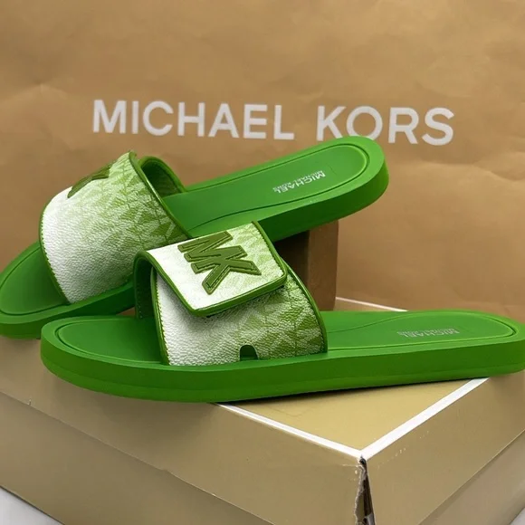 Michael Kors Green Slide Logo Sandals Palmer Ombré Signature
Jungle Green 
NWT - Picture 8 of 16